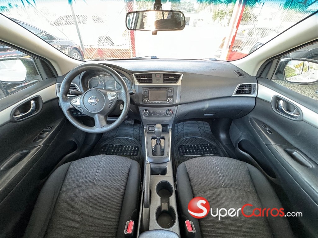 2018 Nissan Sentra S — foto 8 / 12