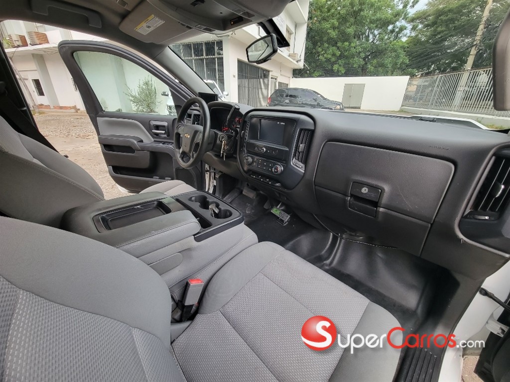 2017 Chevrolet Silverado — foto 4 / 12