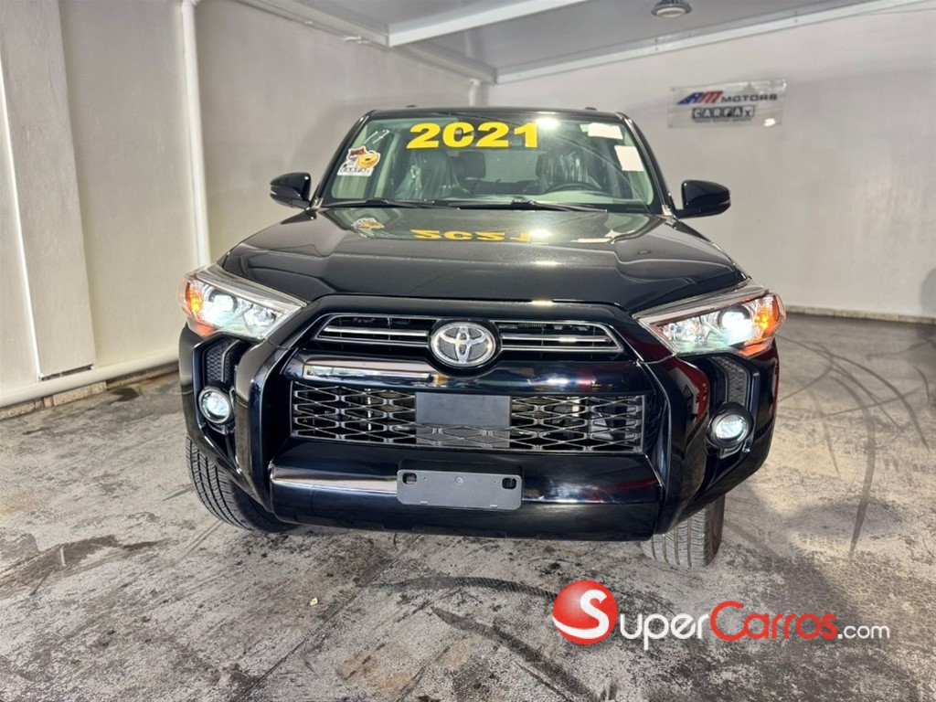2021 Toyota 4 Runner SR5 Premium — foto 8 / 10