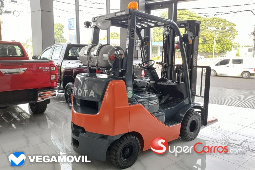 2025 Toyota Monta Carga — foto 4 / 12