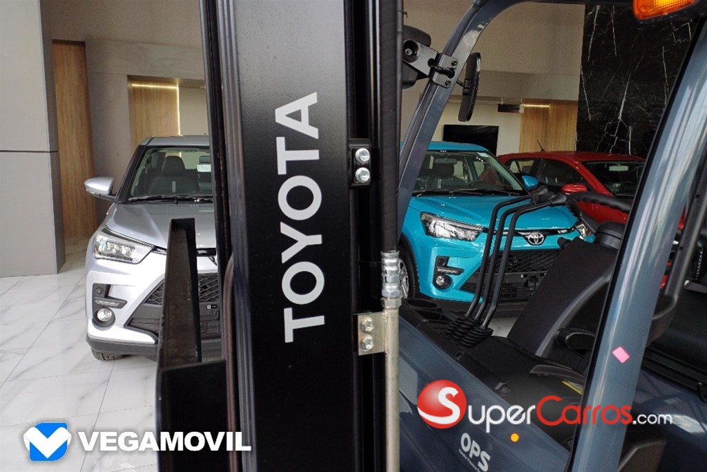 2025 Toyota Monta Carga — foto 9 / 12