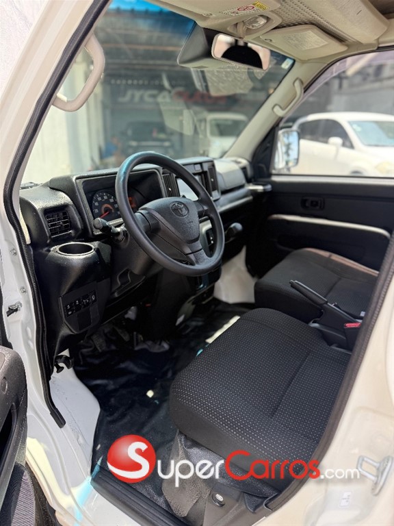 2020 Toyota Pixis — foto 5 / 11