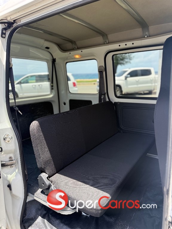 2020 Toyota Pixis — foto 8 / 11
