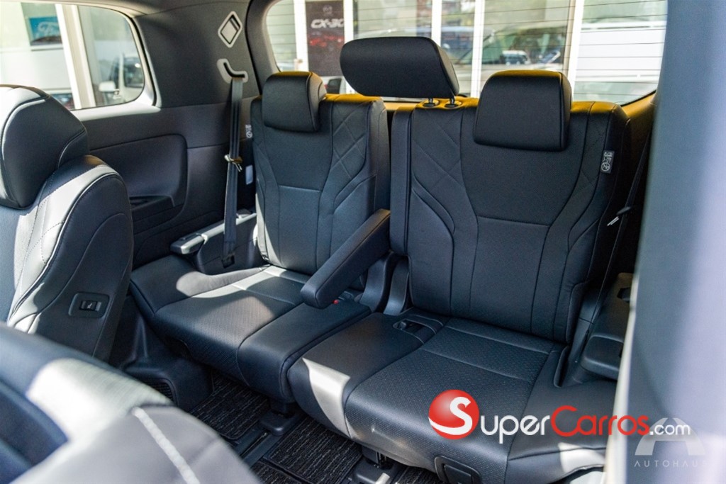 2026 Toyota Alphard VIP — foto 7 / 11
