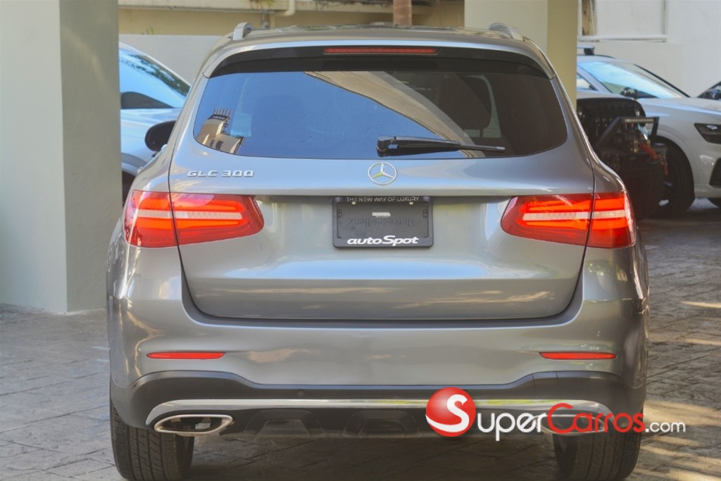 2017 Mercedes-Benz Clase GLC 300 — foto 3 / 11