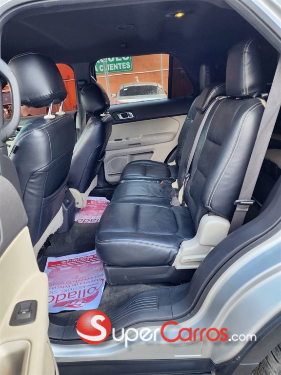 2015 Ford Explorer XLT — foto 6 / 10