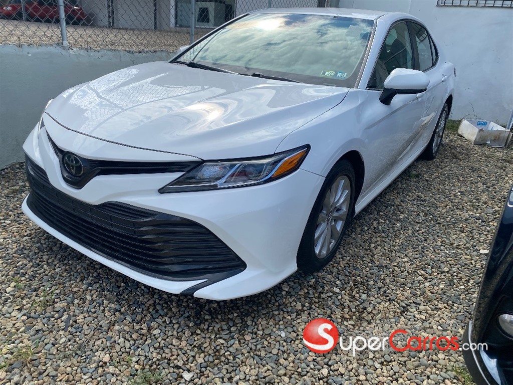 2019 Toyota Camry LE — foto 3 / 9