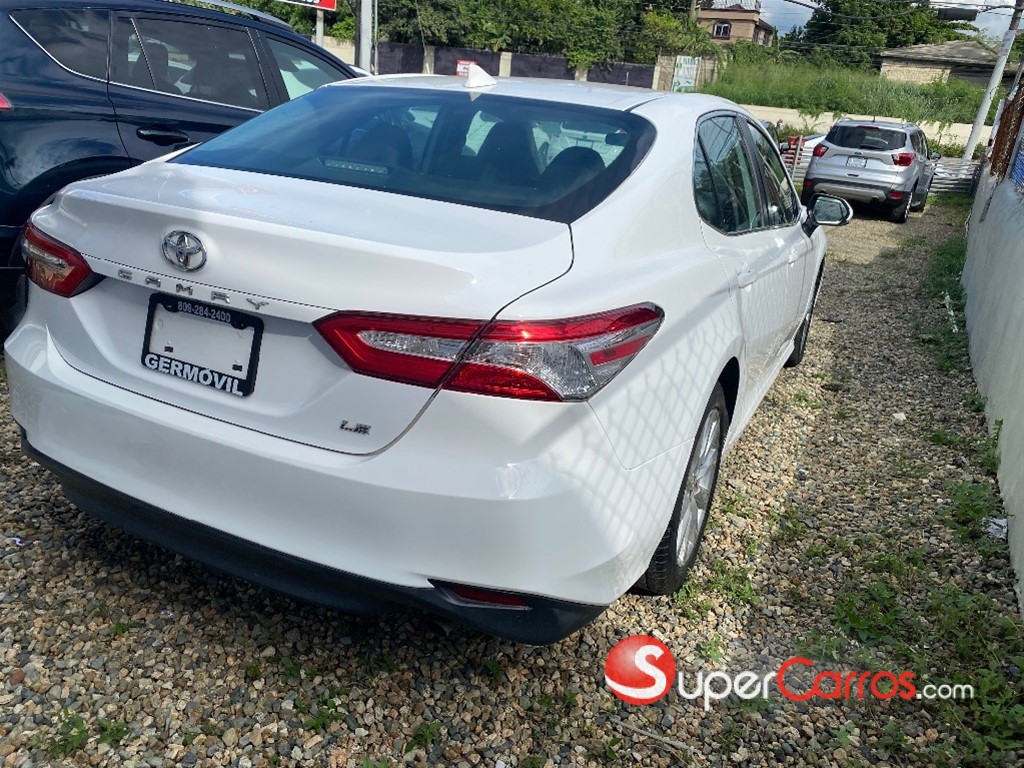 2019 Toyota Camry LE — foto 5 / 9