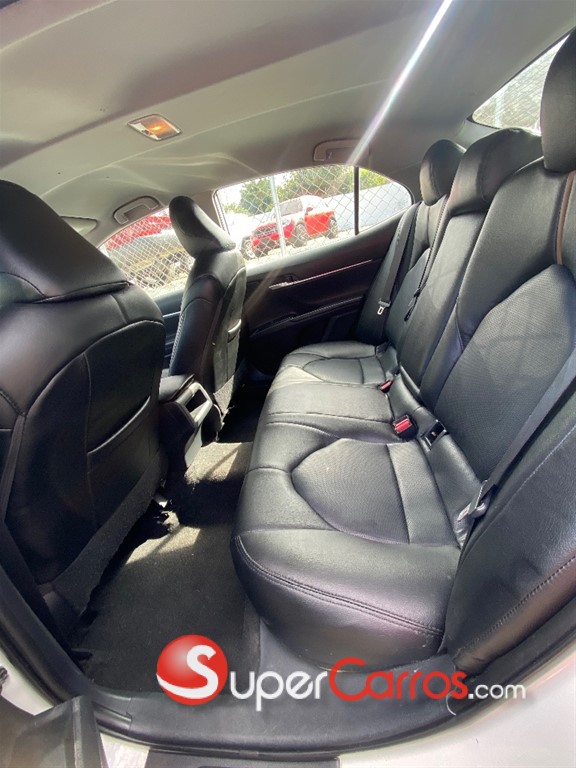 2019 Toyota Camry LE — foto 7 / 9
