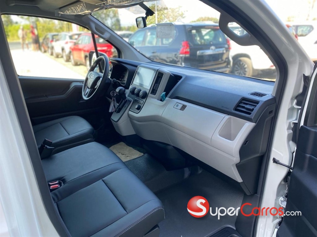 2026 Toyota Hiace — foto 5 / 9