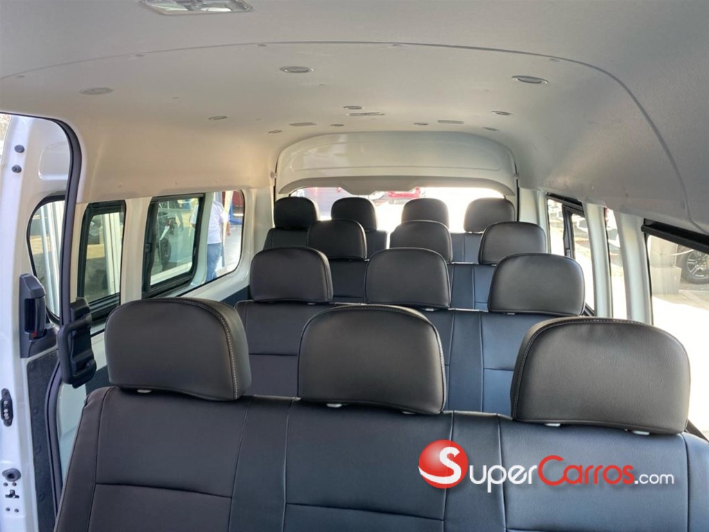 2026 Toyota Hiace — foto 8 / 9