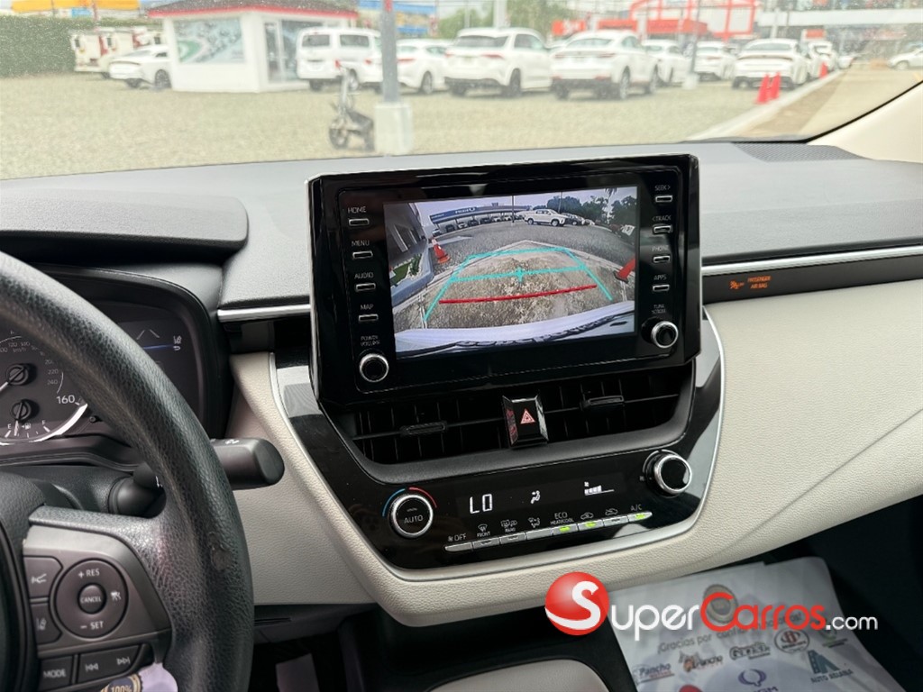 2020 Toyota Corolla LE — foto 9 / 10