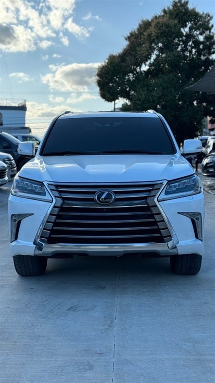 2020 Lexus LX 570 — foto 5 / 12