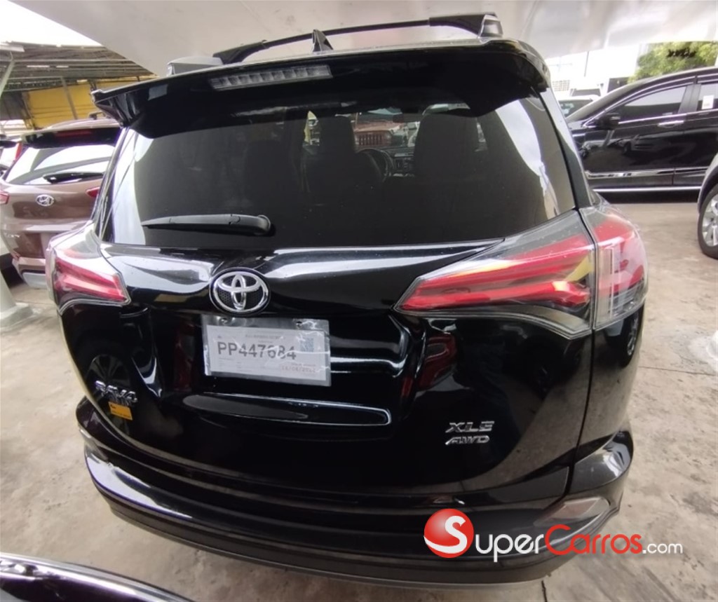 2018 Toyota RAV4 XLE — foto 5 / 12