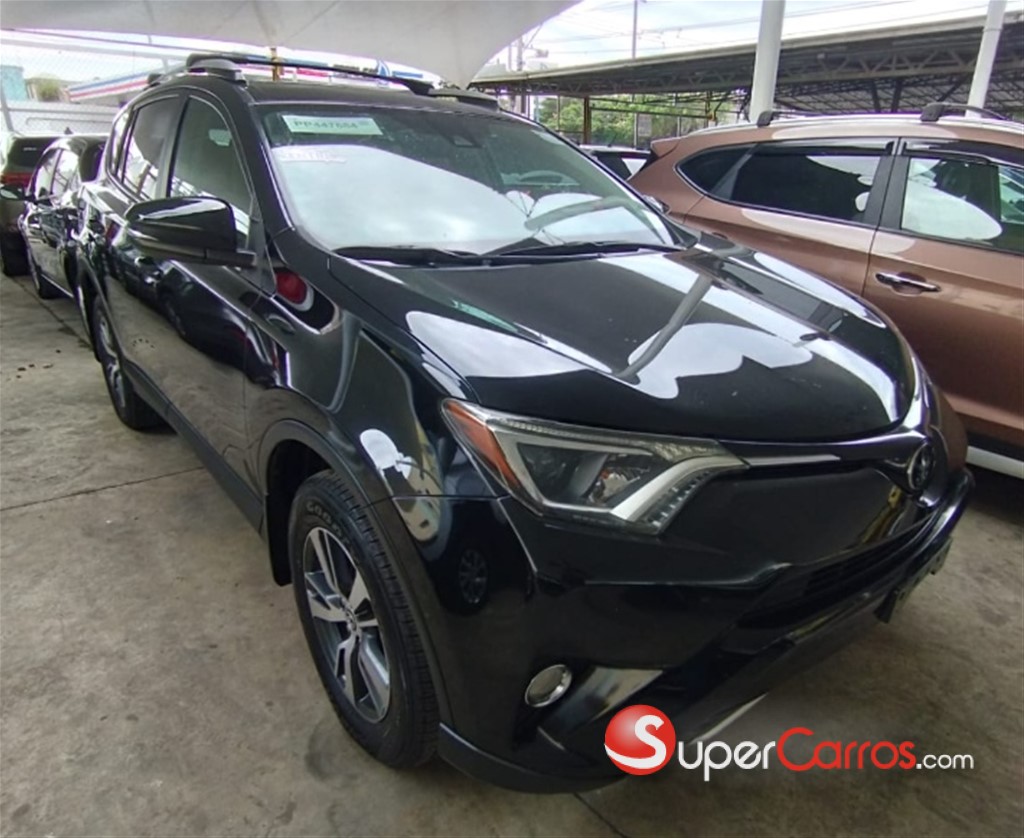 2018 Toyota RAV4 XLE — foto 9 / 12