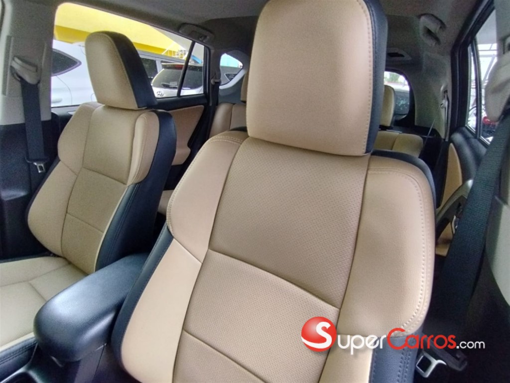 2018 Toyota RAV4 XLE — foto 11 / 12