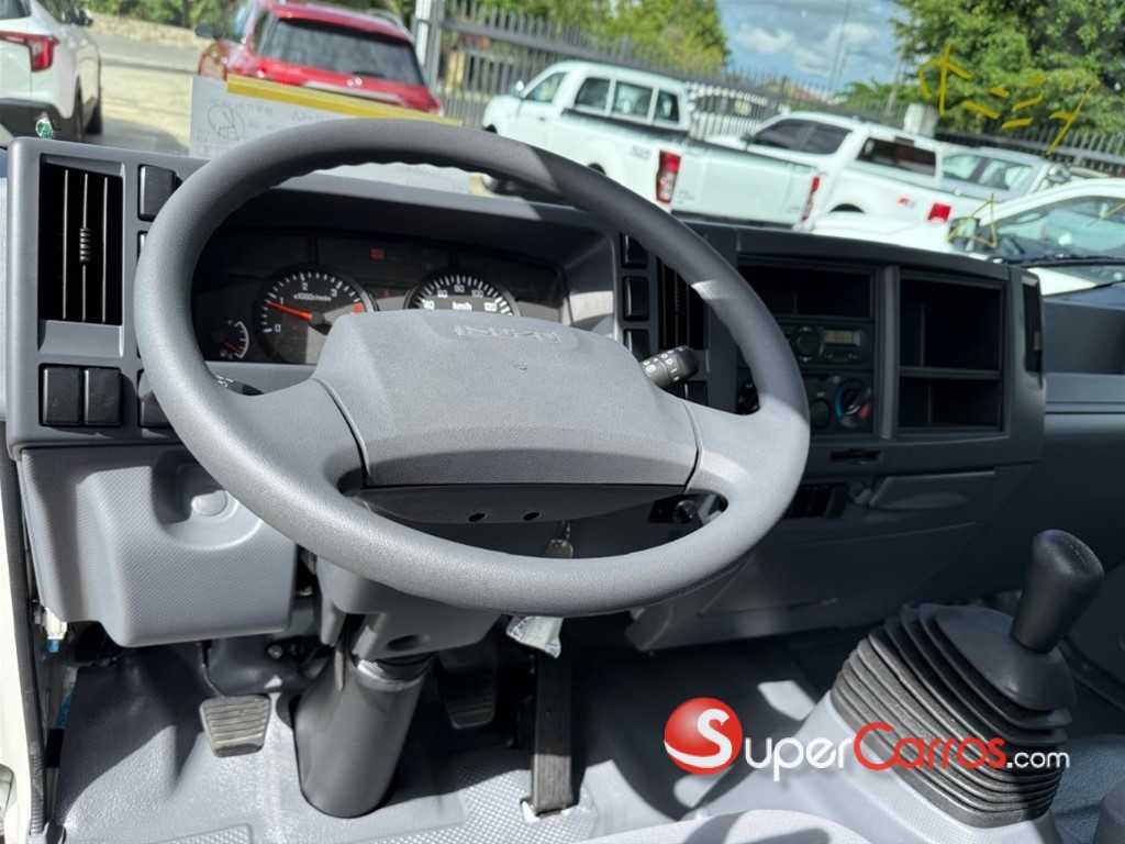 2027 Isuzu NPR 14 pies — foto 11 / 12