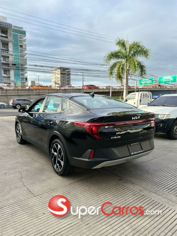 2025 Kia K-3 — foto 9 / 10