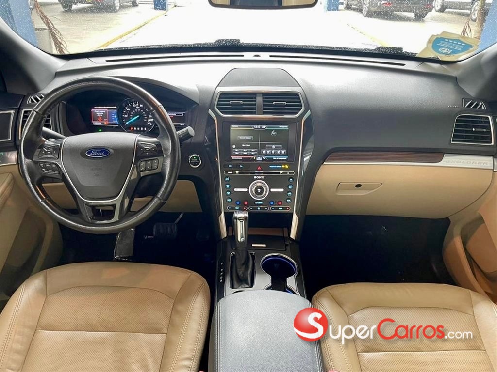 2016 Ford Explorer Limited — foto 7 / 9