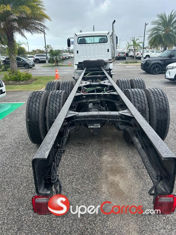 2025 Freightliner M2-106 — foto 2 / 6