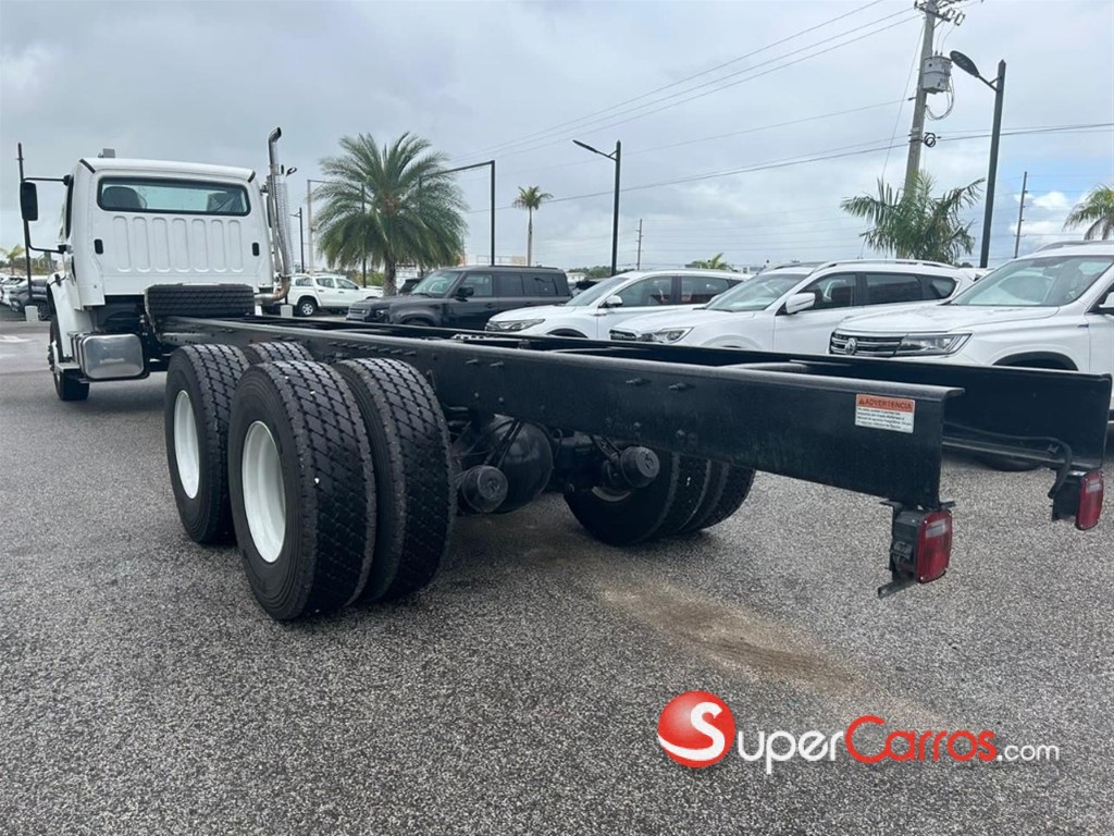 2025 Freightliner M2-106 — foto 3 / 6