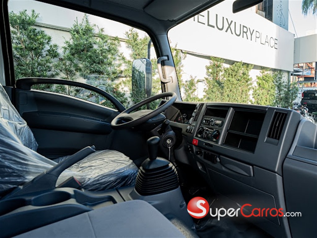 2025 Isuzu NPR 14 pies — foto 7 / 7