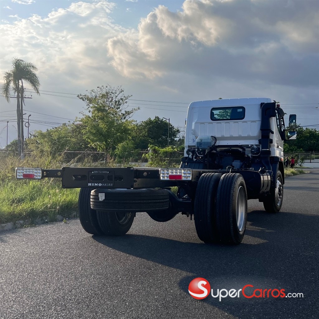 2024 Mitsubishi Motors Fuso Canter — foto 6 / 12