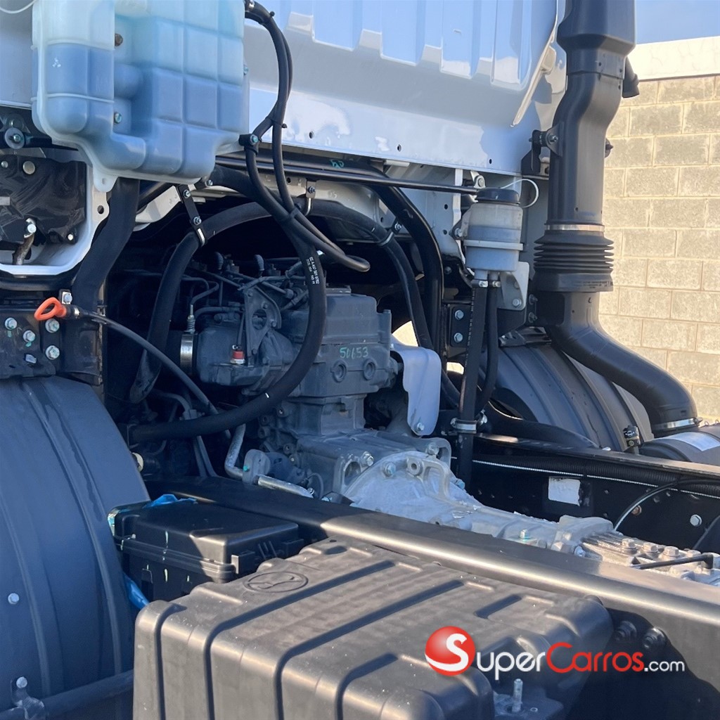 2024 Mitsubishi Motors Fuso Canter — foto 8 / 12