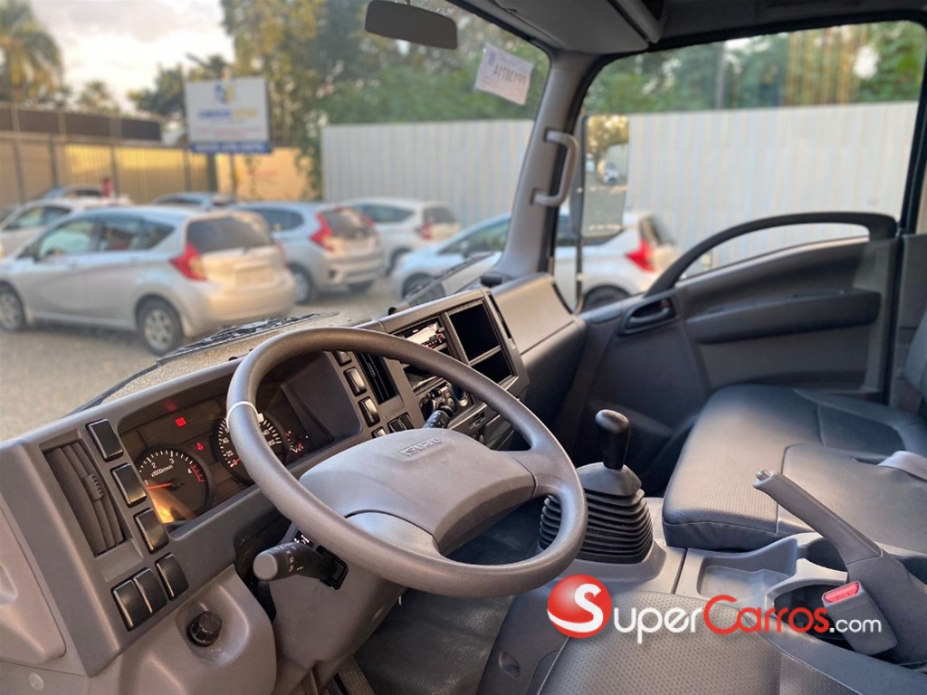 2022 Isuzu Camion Cama Larga — foto 2 / 12