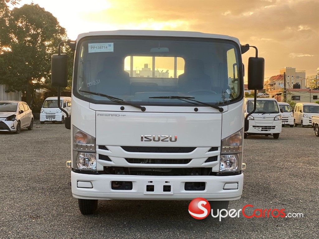 2022 Isuzu Camion Cama Larga — foto 10 / 12