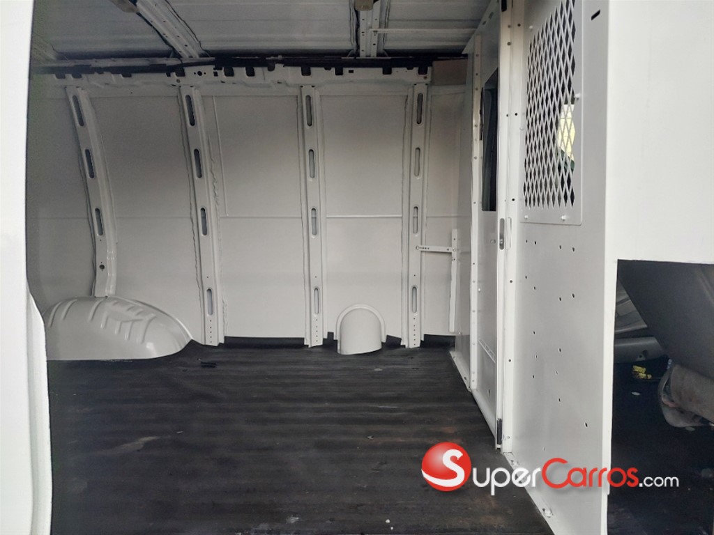 2018 Chevrolet Express — foto 6 / 11