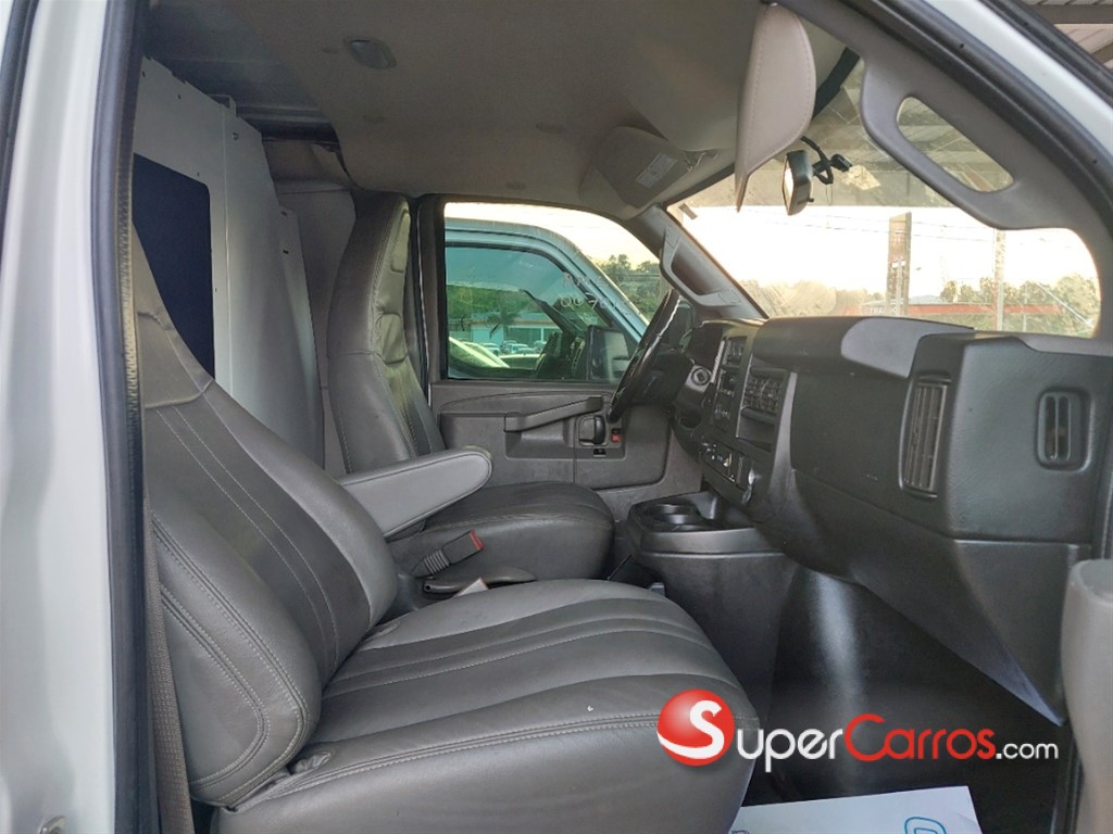 2018 Chevrolet Express — foto 8 / 11