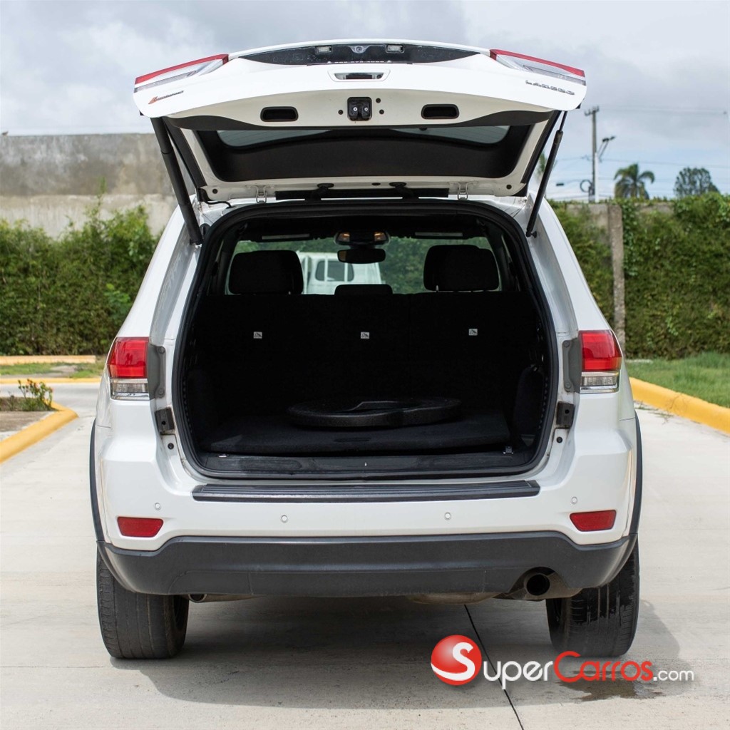 2017 Jeep Grand Cherokee Laredo — foto 4 / 4