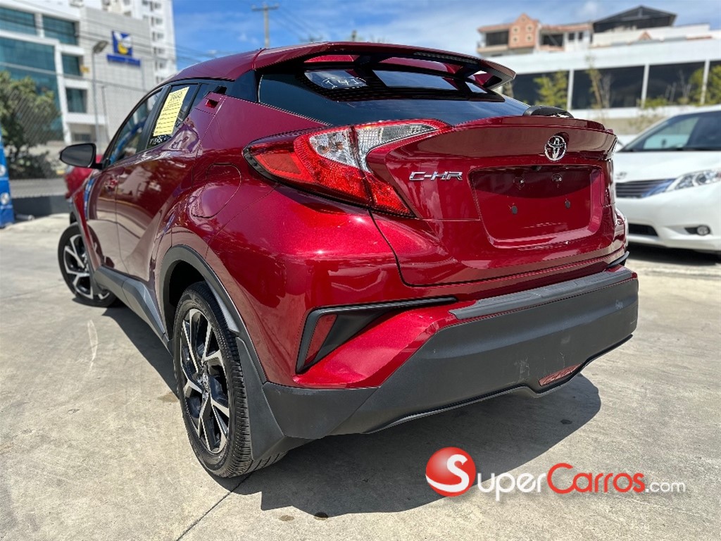 2018 Toyota C-HR XLE — foto 3 / 10