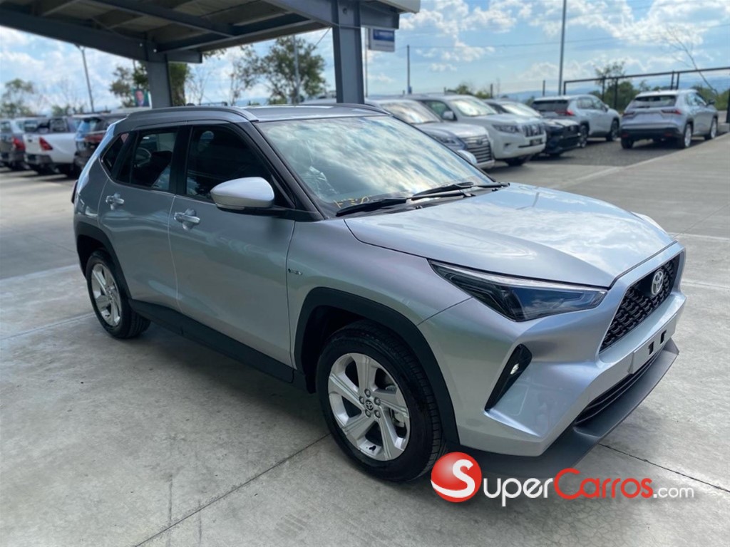 2026 Toyota Yaris Cross Full Híbrido — foto 2 / 7