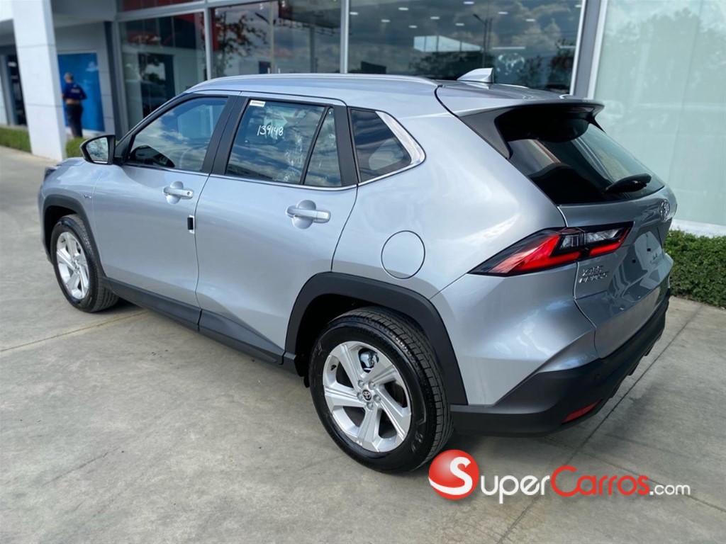 2026 Toyota Yaris Cross Full Híbrido — foto 4 / 7
