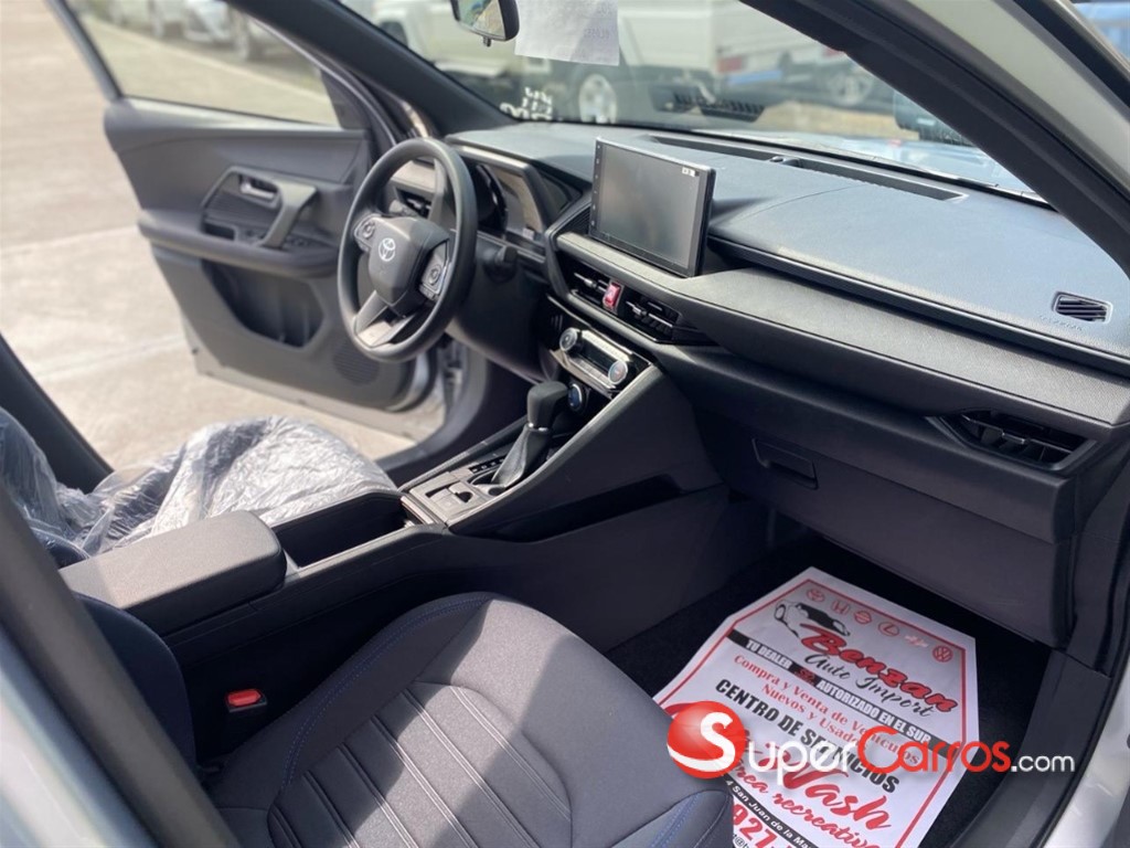 2026 Toyota Yaris Cross Full Híbrido — foto 6 / 7