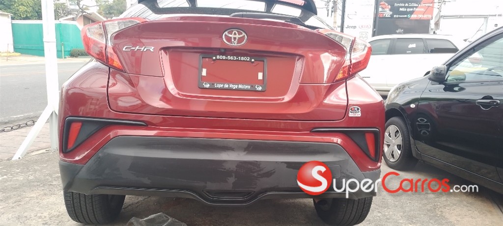 2018 Toyota C-HR XLE — foto 10 / 12