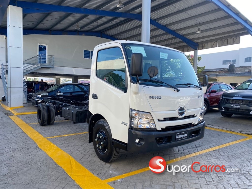 2024 Hino 300
