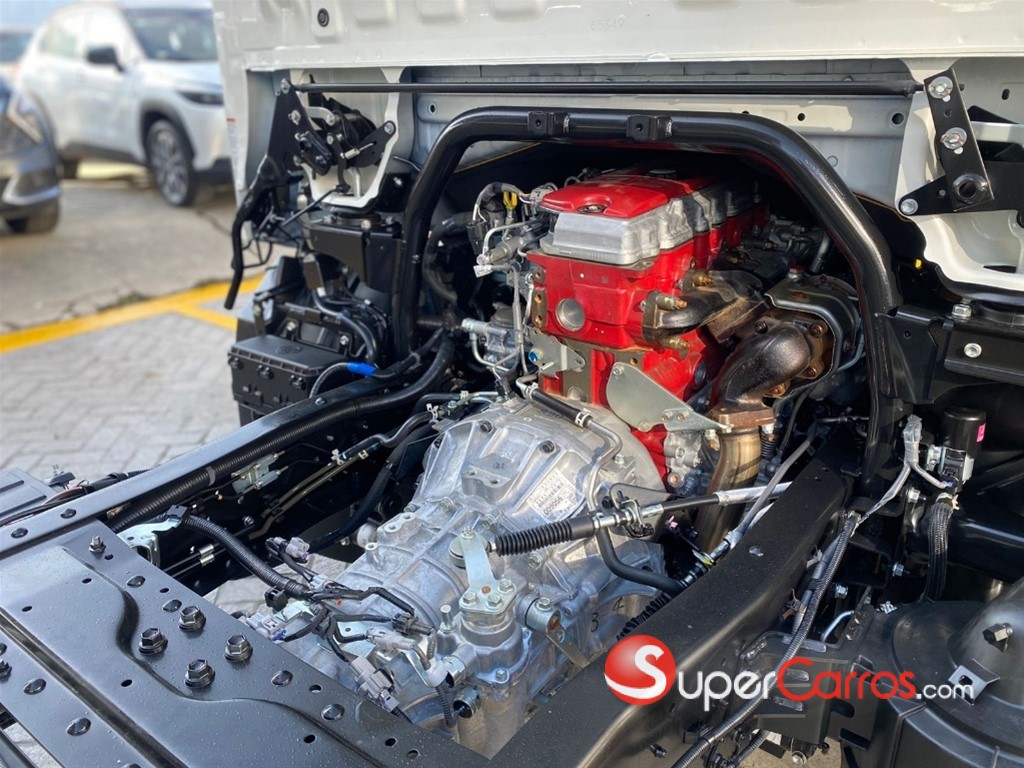 2024 Hino 300 — foto 2 / 12