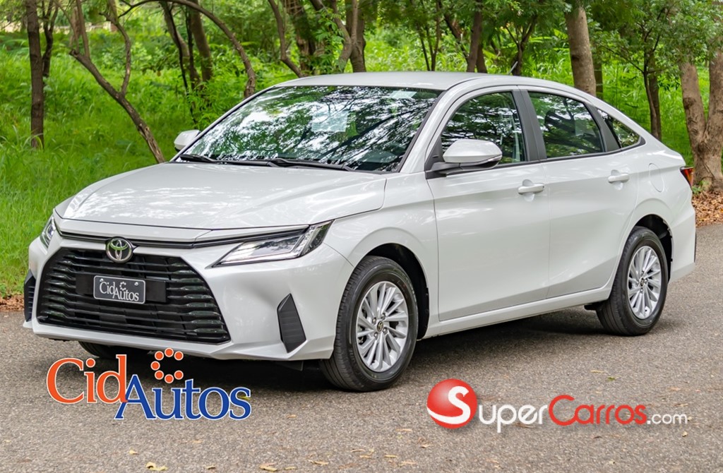 2024 Toyota Yaris — foto 2 / 11