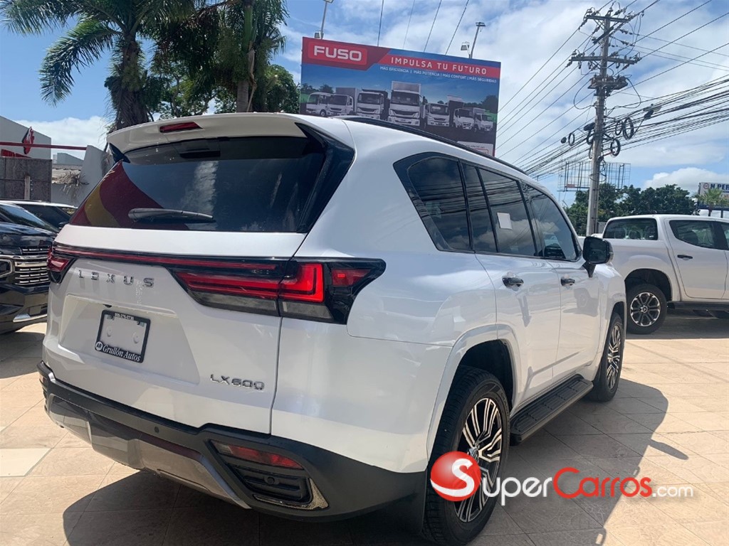 2023 Lexus LX 600 — foto 9 / 11