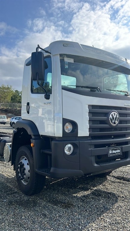 2025 Volkswagen Constellation 31.320 — foto 2 / 6