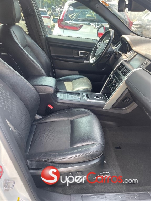 2017 Land Rover Discovery Sport HSE — foto 6 / 12