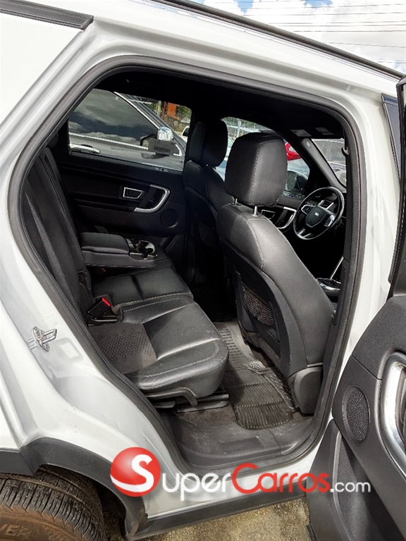 2017 Land Rover Discovery Sport HSE — foto 12 / 12
