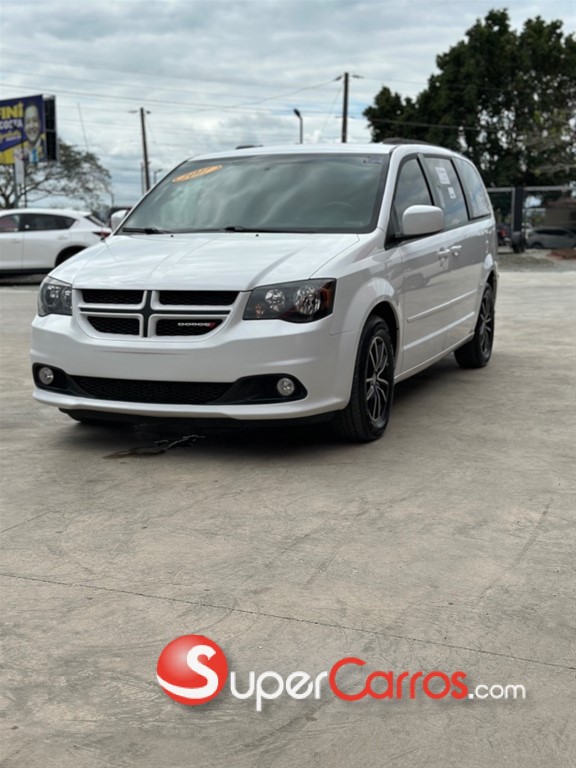 2017 Dodge Caravan GT — foto 2 / 12
