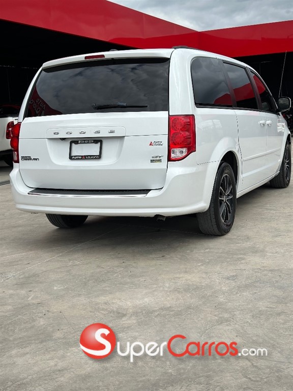 2017 Dodge Caravan GT — foto 4 / 12