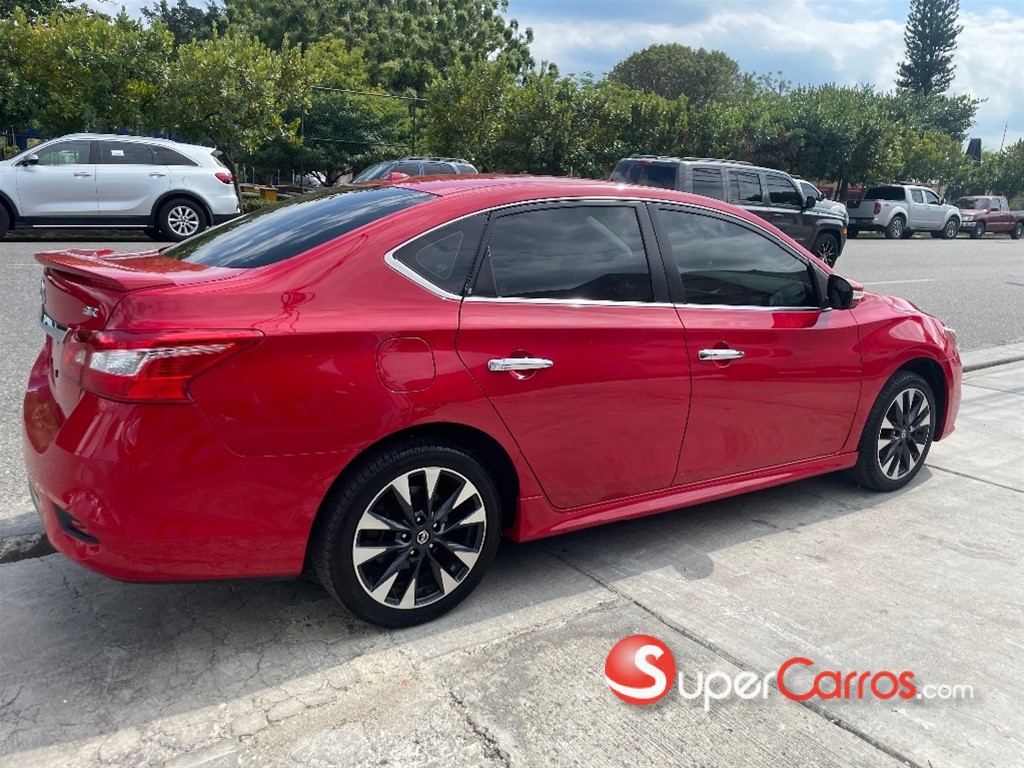 2018 Nissan Sentra SR — foto 3 / 9