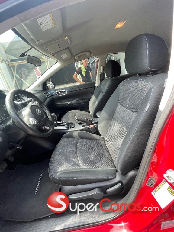 2018 Nissan Sentra SR — foto 6 / 9