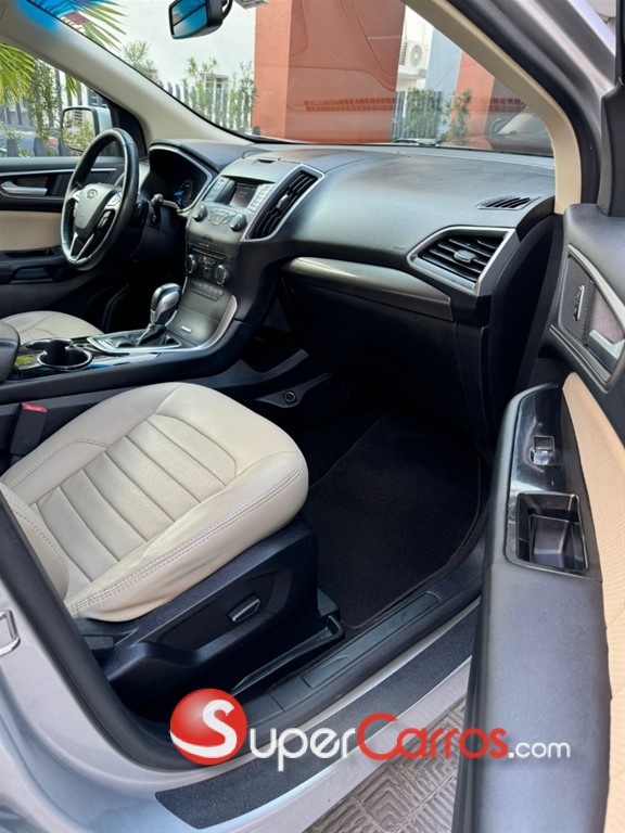 2016 Ford EDGE SEL — foto 8 / 12
